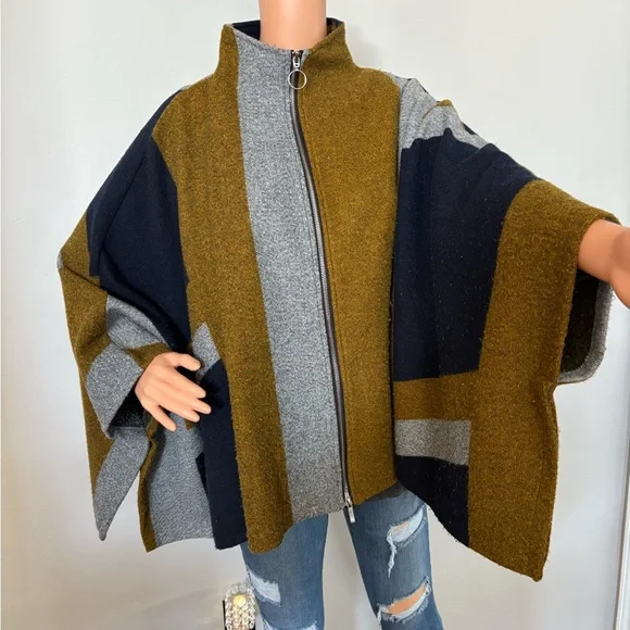 Apricot Colorblock Cape. size M/L - Picture 6 of 13